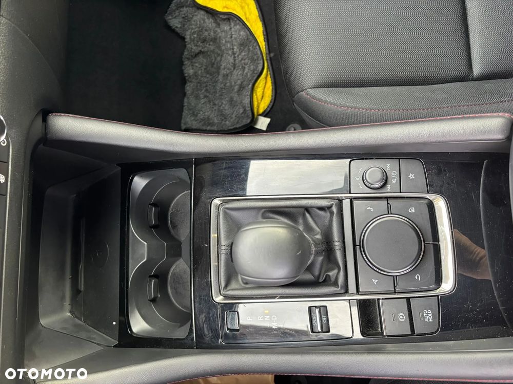 Mazda 3 e-SKYACTIV-G 122 M HYBRID DRIVE HOMURA - 24