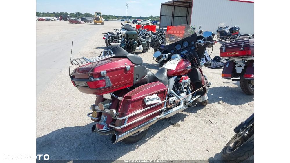 Harley-Davidson FLHTCU Ultra - 5