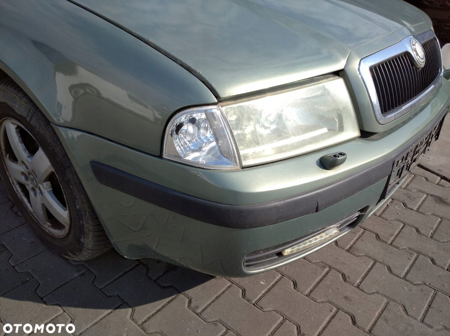 SKODA OCTAVIA I 1U LIFT 00-10 ZDERZAK MASKA LAMPY XENON PAS 9596 M7 / F6G - 7