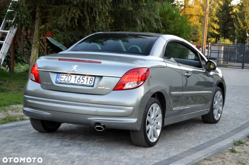 Peugeot 207 CC - 16