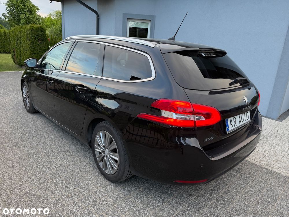 Peugeot 308 1.2 PureTech GPF Allure S&S - 23