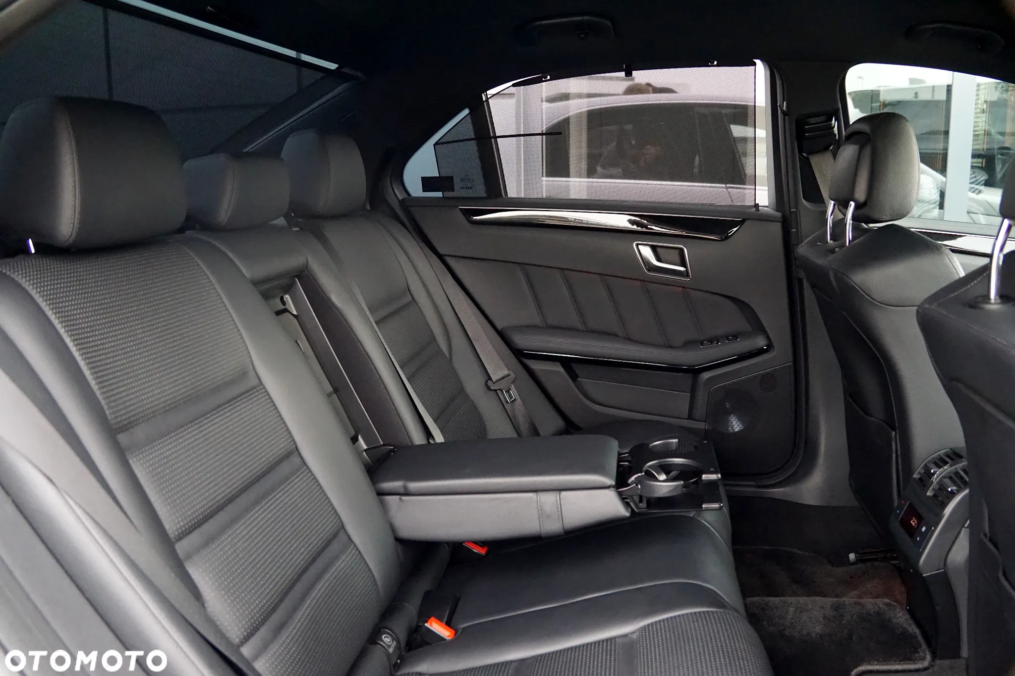 Mercedes-Benz Klasa E 63 AMG AMG Speedshift MCT - 27