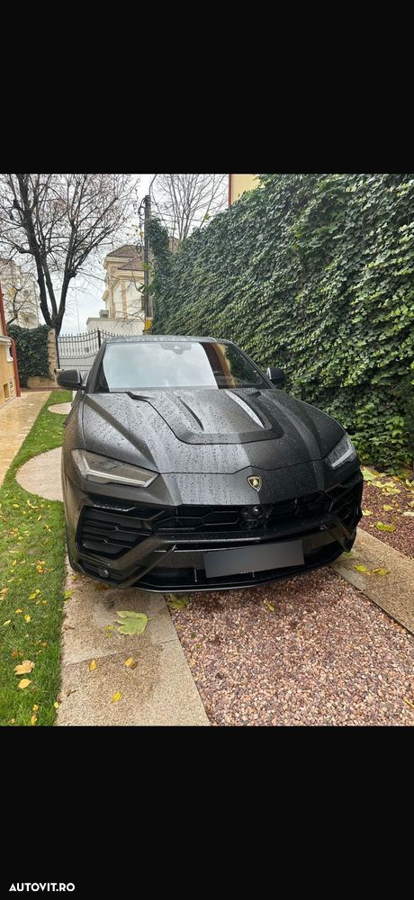 Lamborghini URUS - 1
