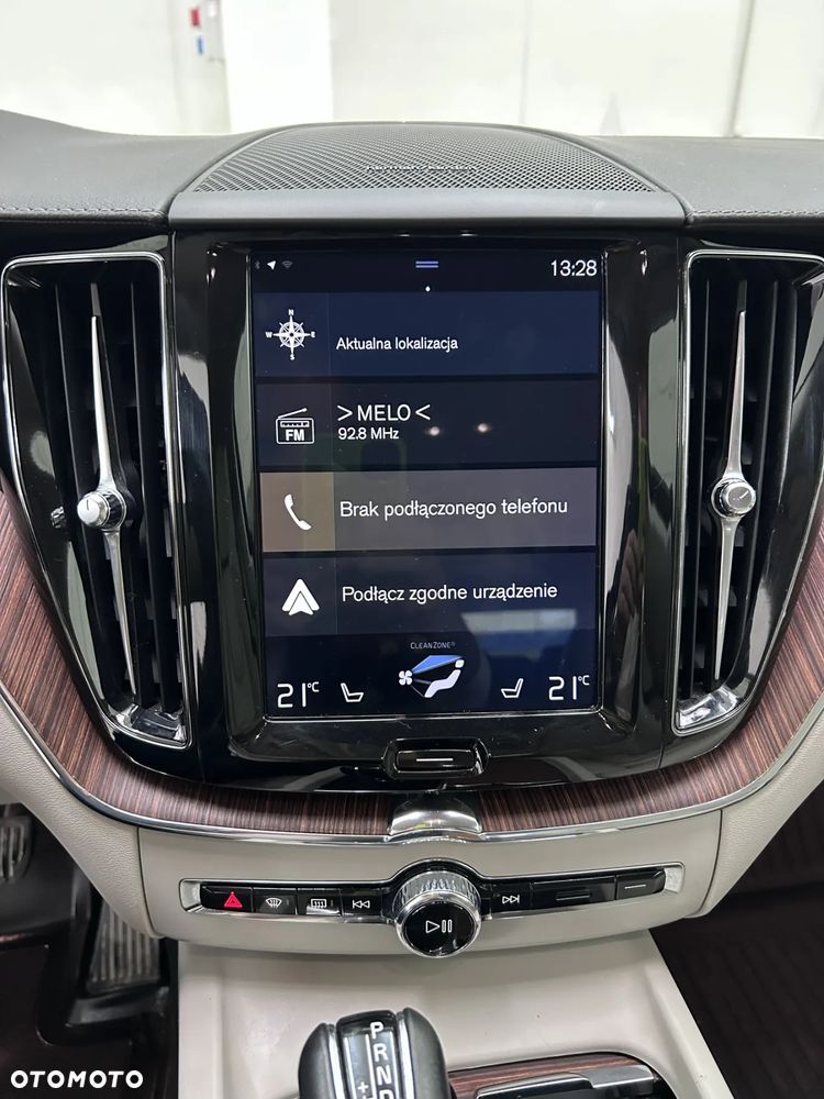 Volvo XC 60 T5 AWD Inscription - 11