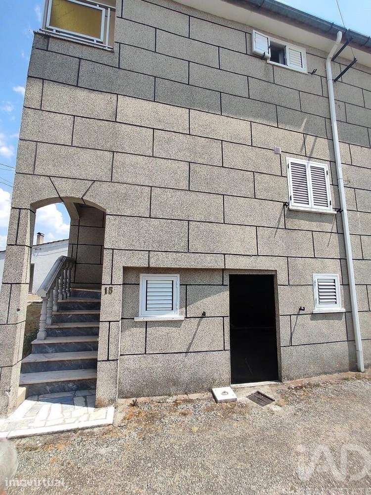 Casa / Villa T2 em Pousade e Albardo de 72,00 m2 - Grande imagem: 3/25