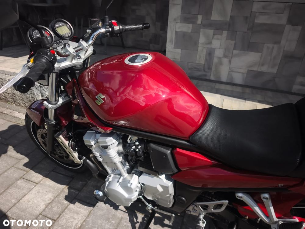 Suzuki Bandit - 24