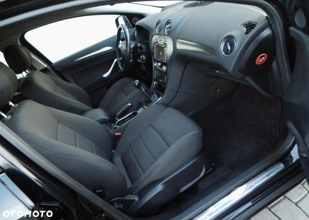 Ford Mondeo 2.0 Titanium - 18