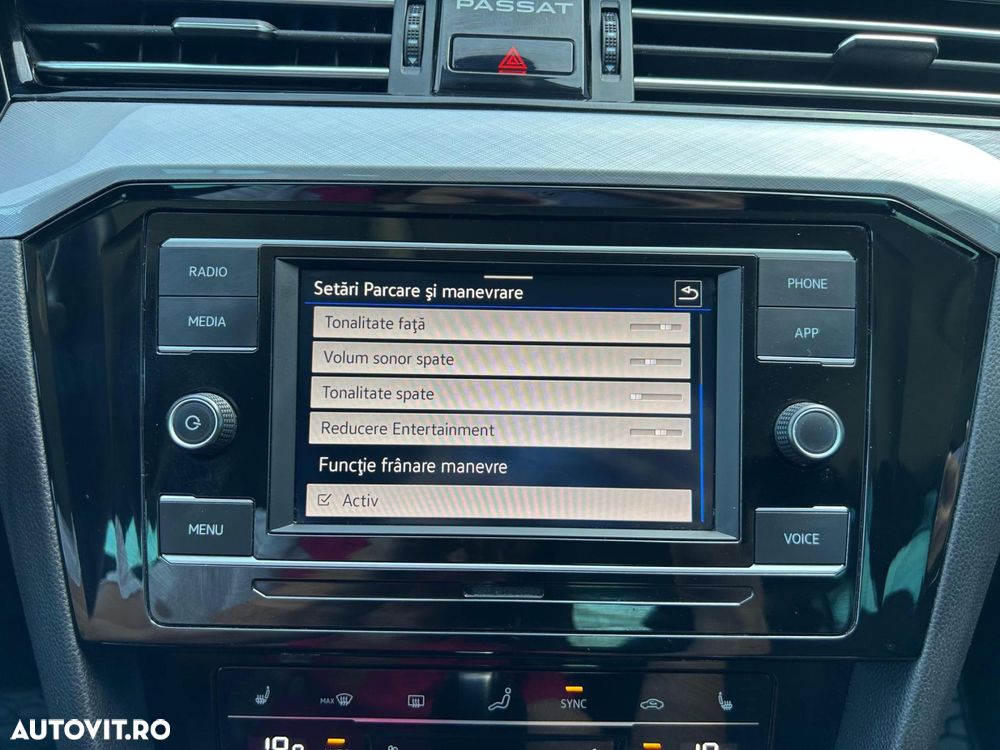 Volkswagen Passat 2.0 TDI DSG Comfortline - 27