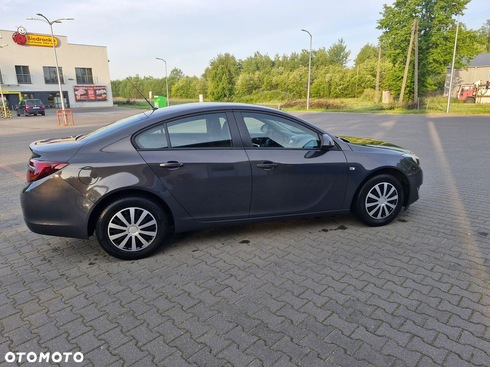 Opel Insignia 1.8 - 6
