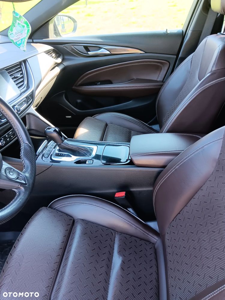 Opel Insignia Sport2.0 Direct InjTurbo 4x4 Exclusive - 18
