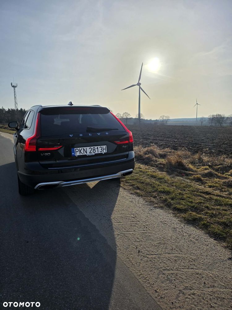Volvo V90 Cross Country T6 AWD - 2