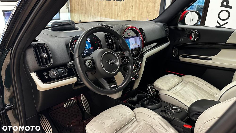 MINI John Cooper Works ALL4 sport - 2