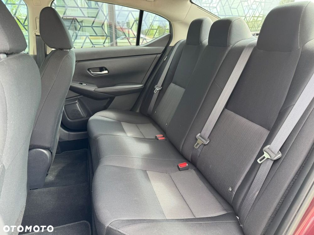 Nissan Sentra - 7
