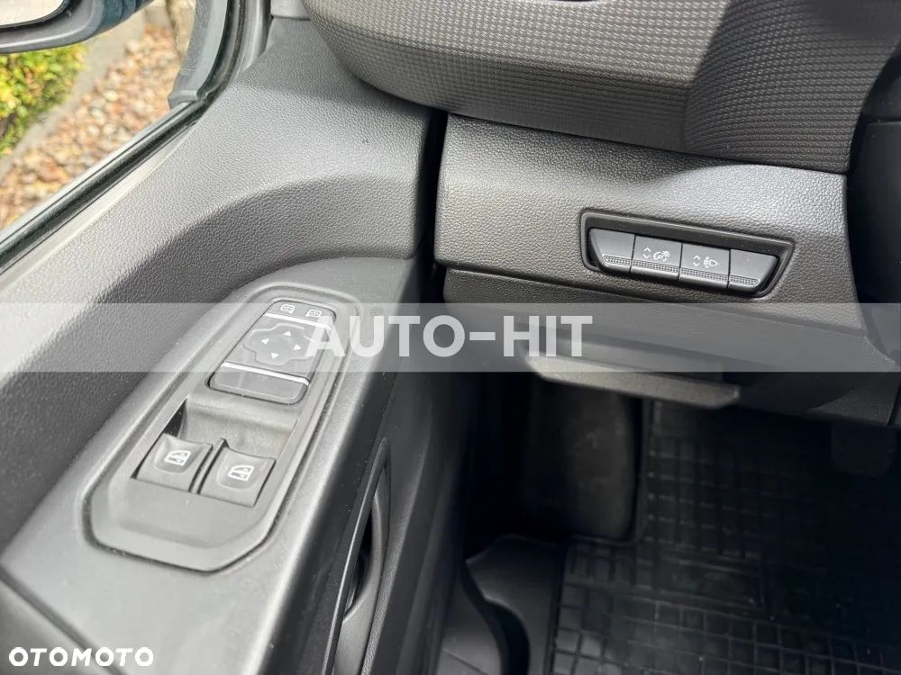 Renault Trafic - 25