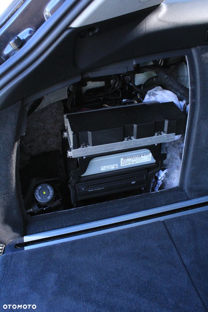 Audi A6 Avant 3.0 TDI DPF quattro tiptronic - 11