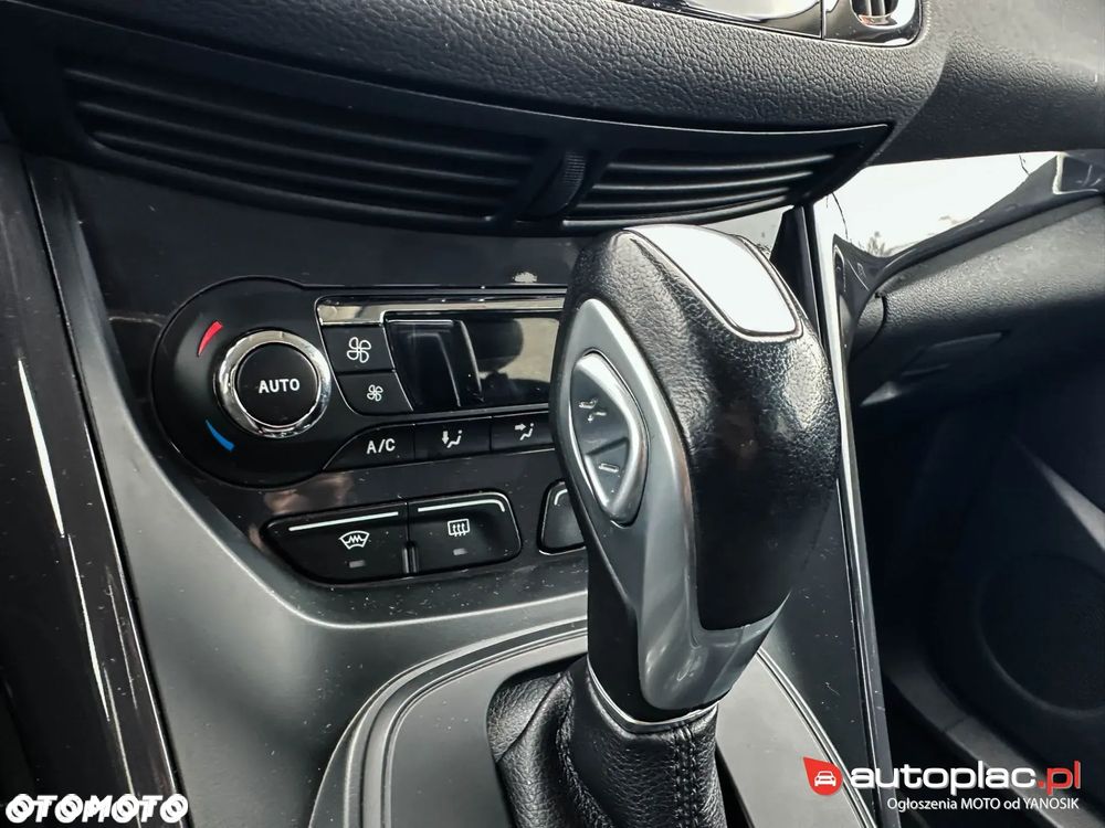 Ford Kuga 2.0 TDCi 4x4 Titanium - 38