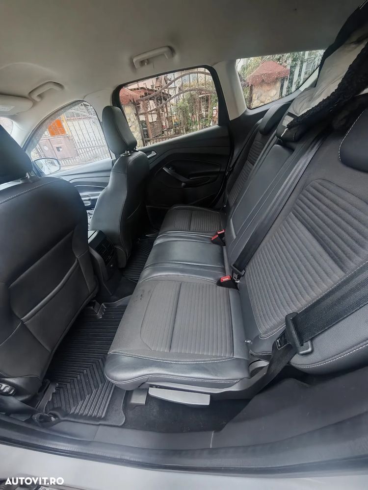 Ford Kuga - 5