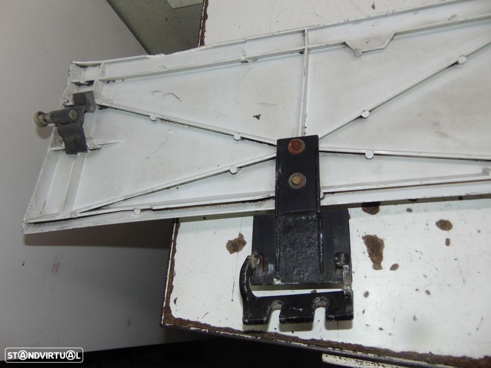 Mercedes MB 100 capot/tampa do motor - 9