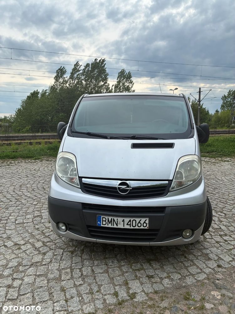 Opel Vivaro - 2