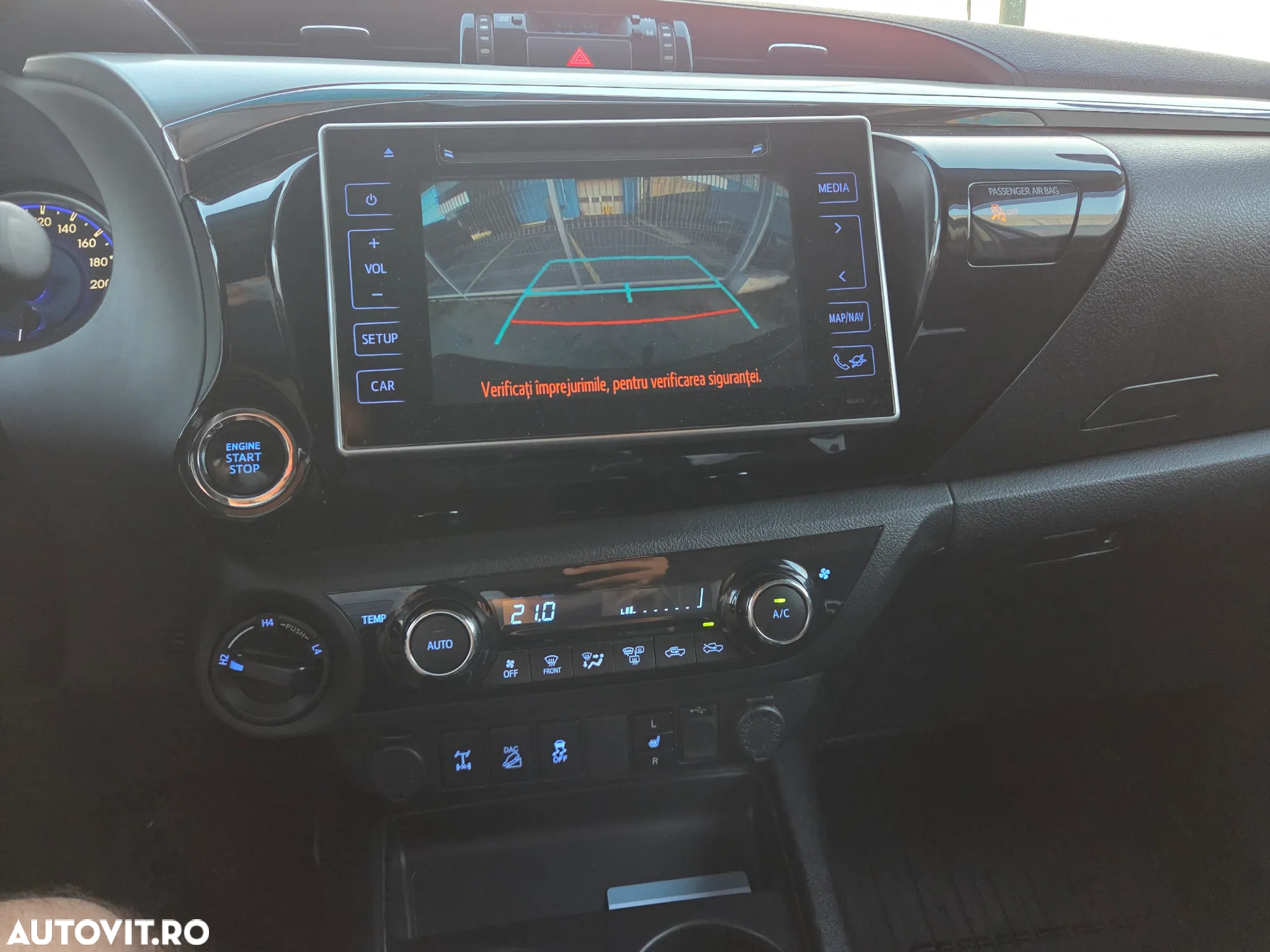 Toyota Hilux 4x4 Double Cab A/T Invincible - 6