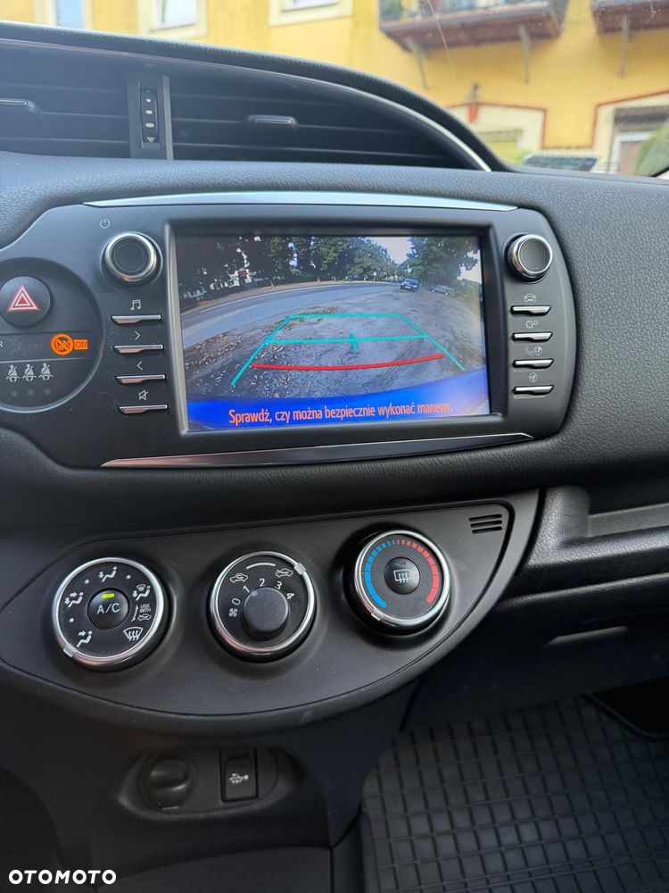 Toyota Yaris 1.5 Active - 8