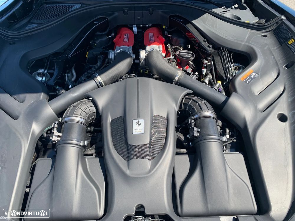 Ferrari Roma Spider - 39