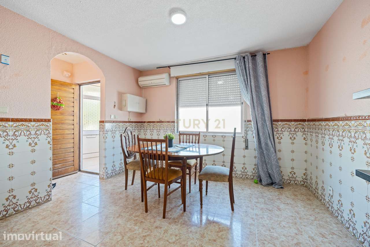 Apartamento T2 Afonsoeiro - Grande imagem: 4/25