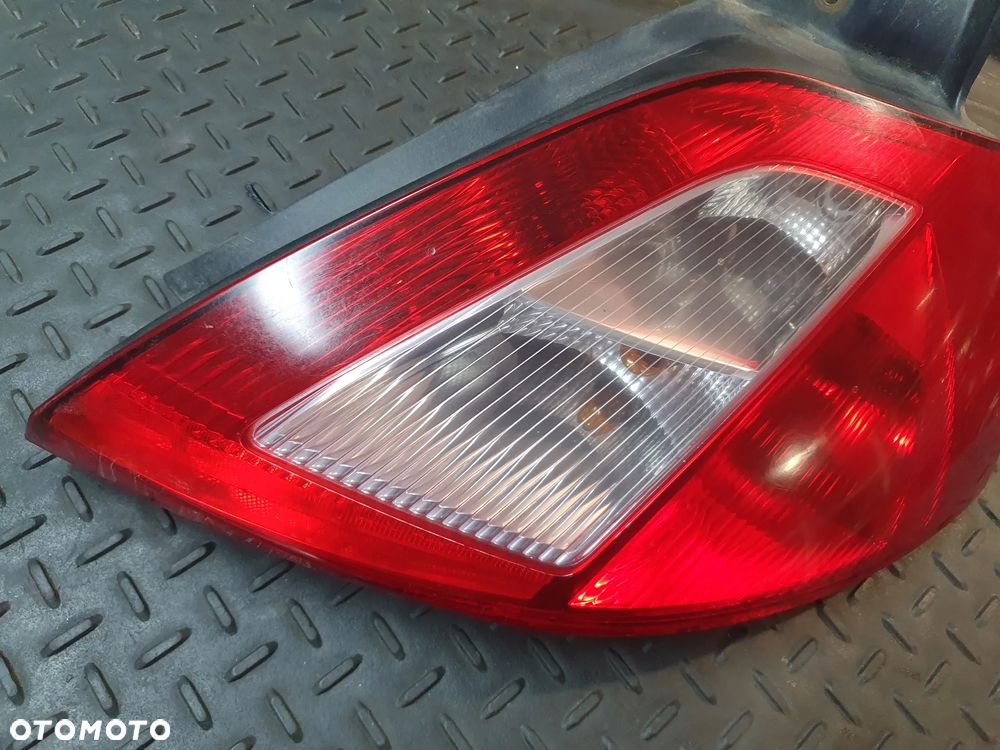 RENAULT MEGANE II LAMPA PRAWY TYŁ PRAWA TYLNA 8200073237 - 5