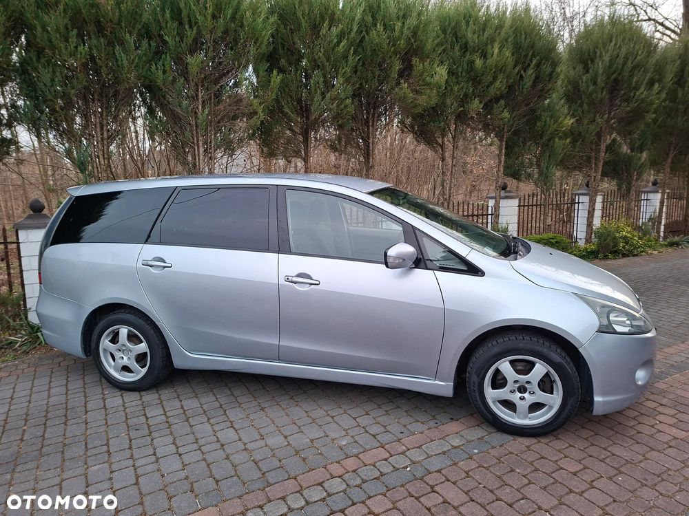 Mitsubishi Grandis - 11