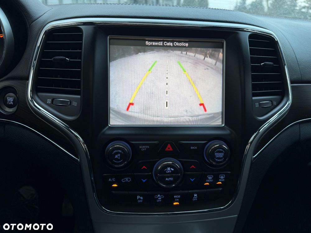 Jeep Grand Cherokee - 16