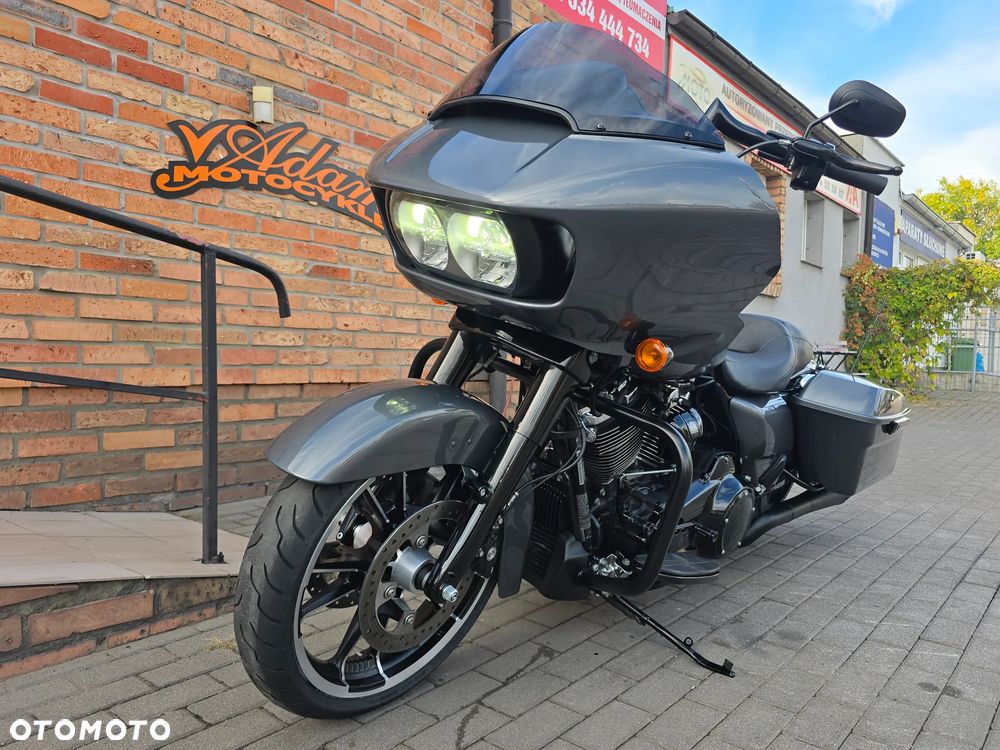Harley-Davidson Touring Road Glide - 21