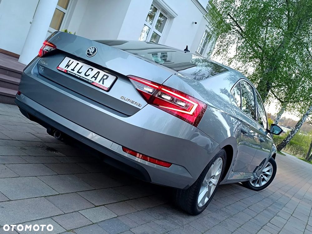 Skoda Superb 1.4 TSI ACT DSG Ambition - 9