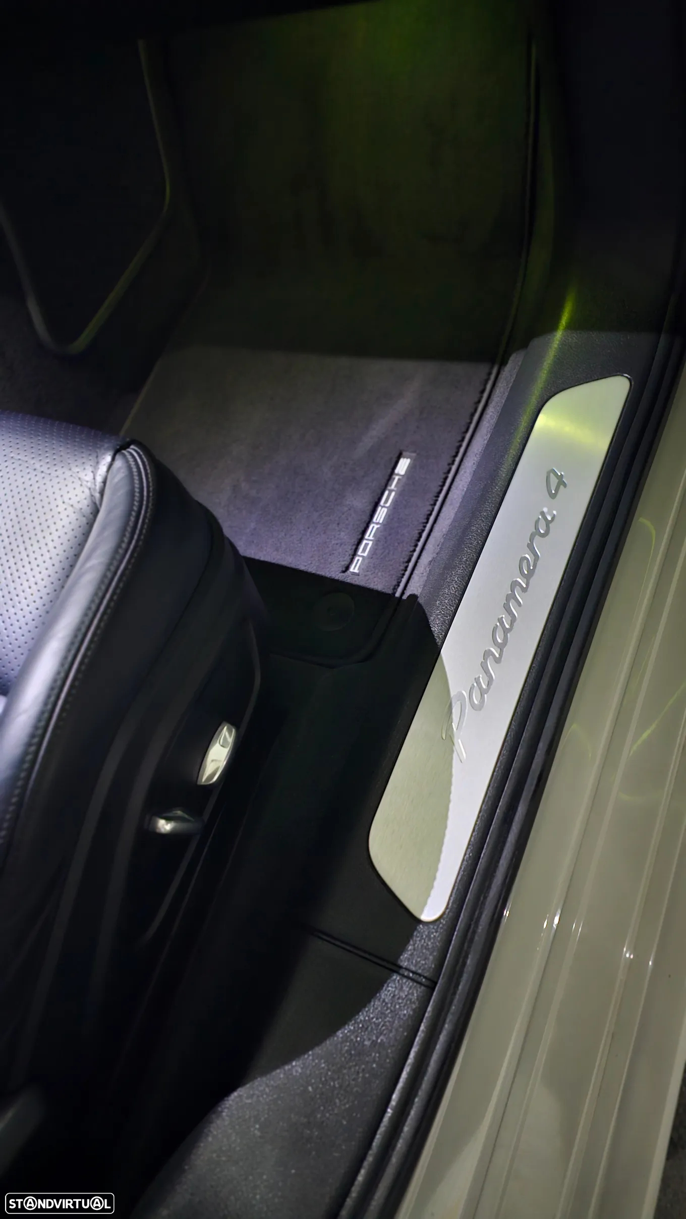 Porsche Panamera Sport Turismo 4 E-Hybrid - 4