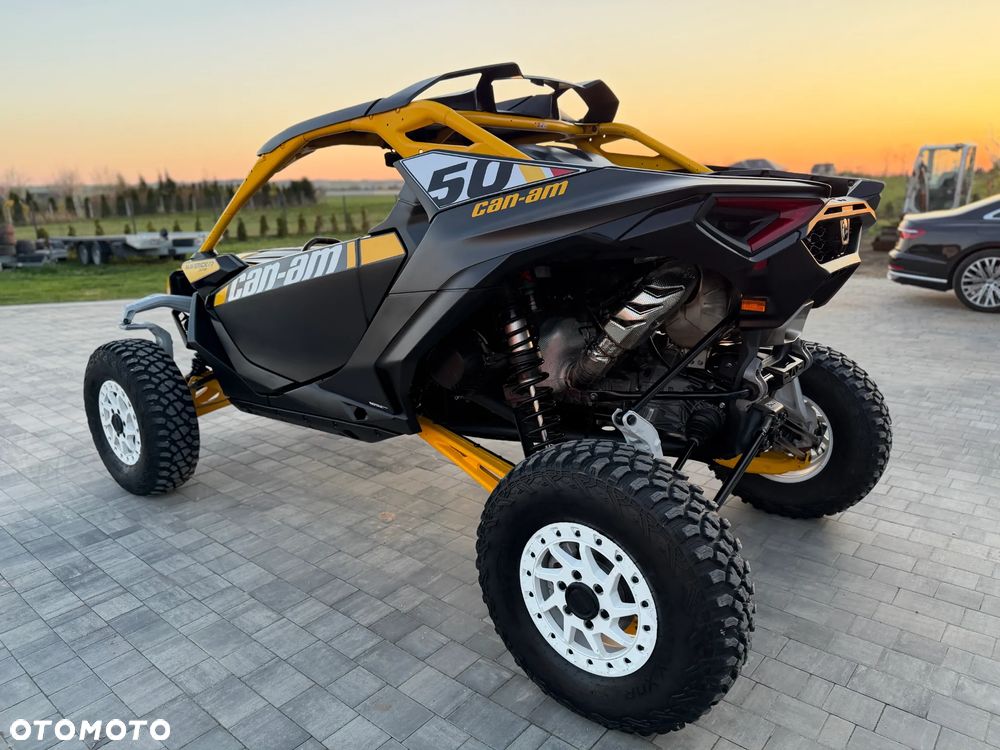 Can-Am Maverick - 21