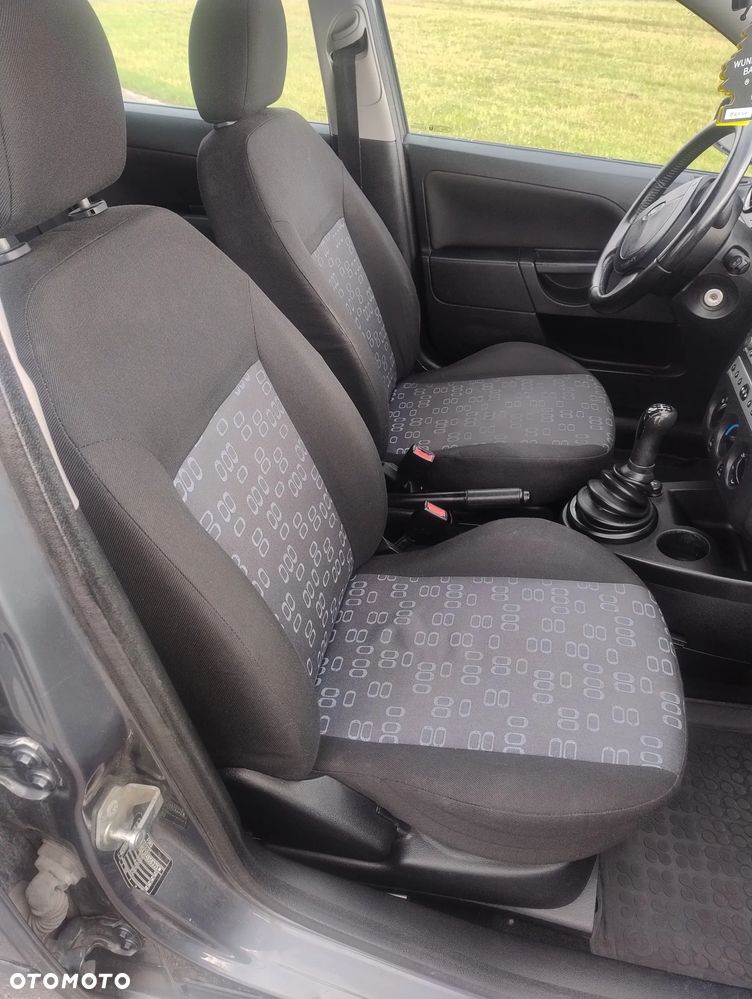 Ford Fiesta 1.25 - 24