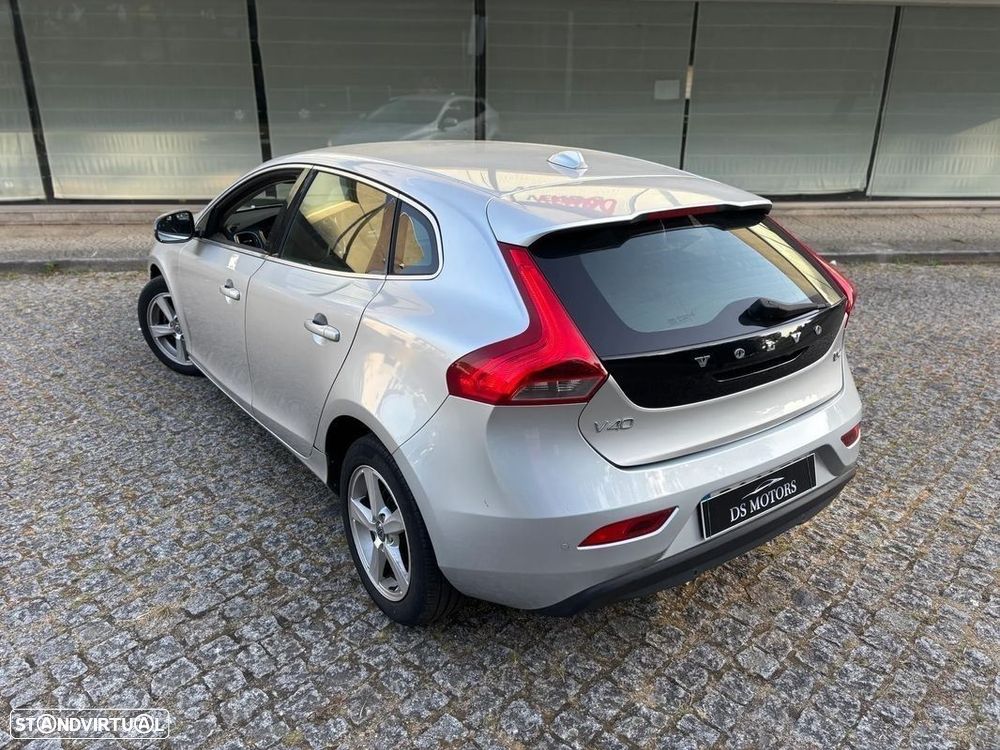 Volvo V40 1.6 D2 Eco Momentum - 6