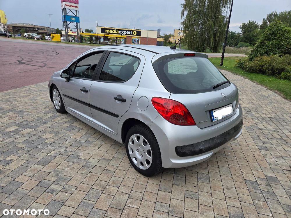 Peugeot 207 - 2
