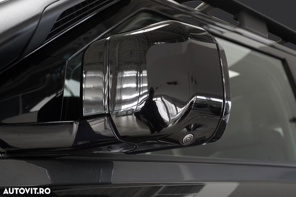 Land Rover Defender 90 3.0 D200 MHEV X-Dynamic SE - 9