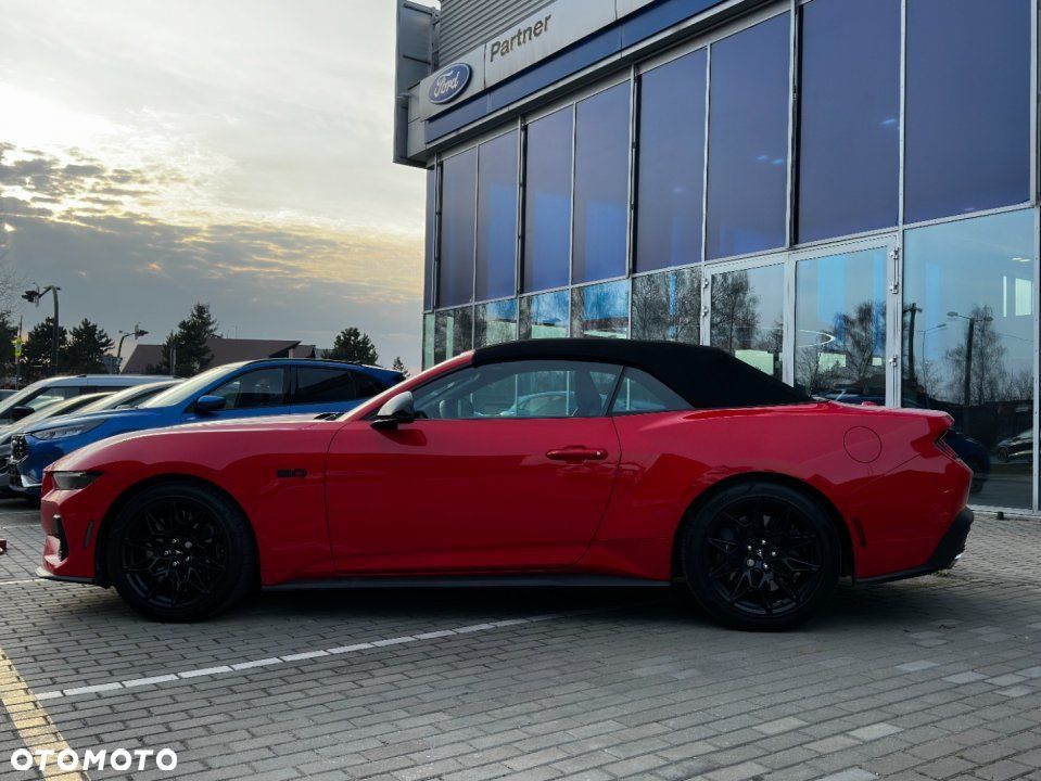 Ford Mustang - 8