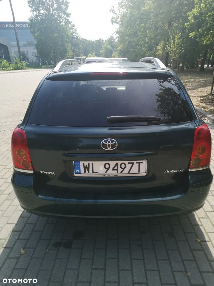 Toyota Avensis 1.8 VVT-i Sol - 4