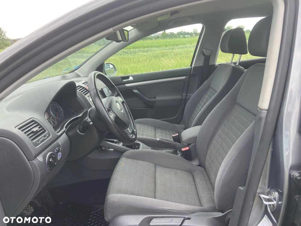 Volkswagen Golf - 13