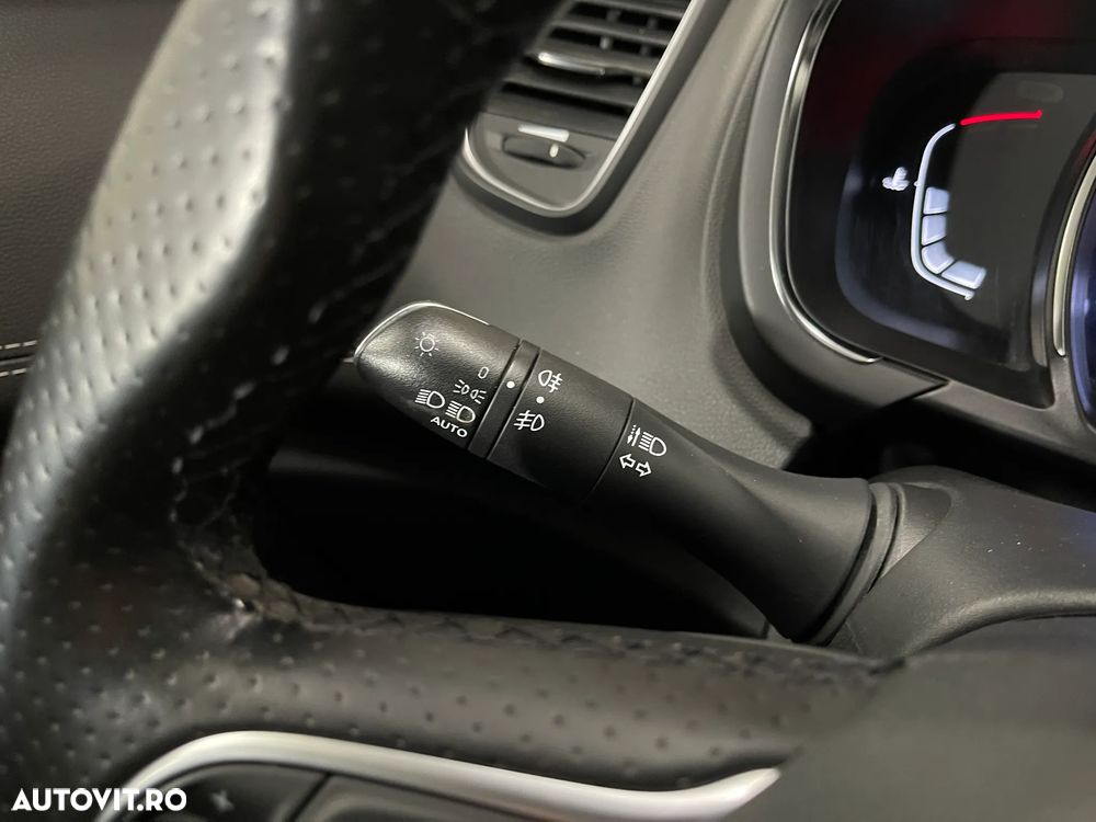 Renault Grand Scenic ENERGY TCe 160 EDC INITIALE PARIS - 32