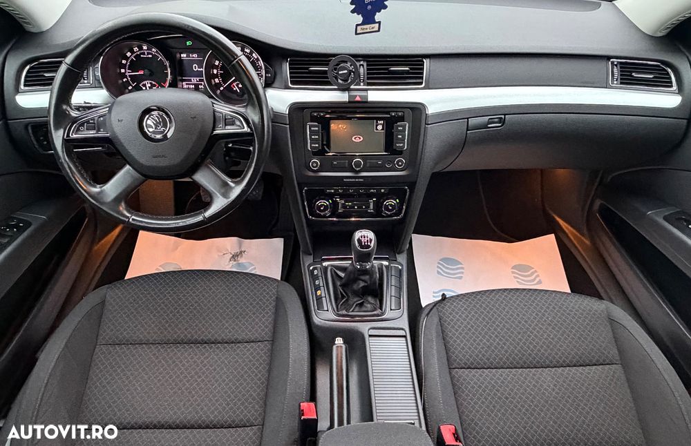 Skoda Superb Combi 2.0 TDI Green tec Elegance - 5