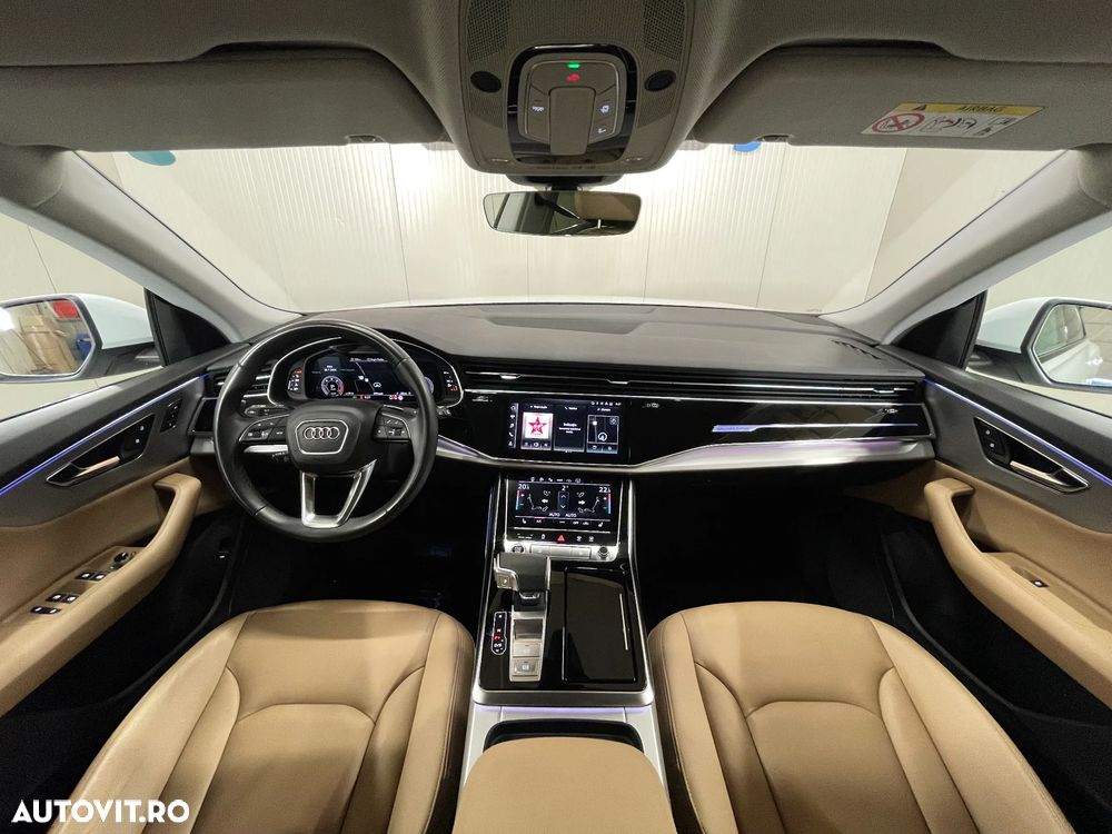 Audi Q8 - 9