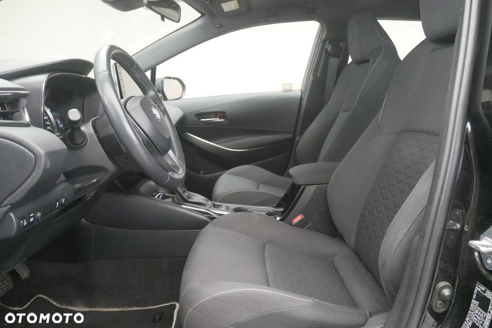 Toyota Corolla - 12