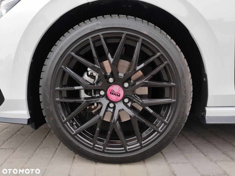 Volkswagen Golf - 11