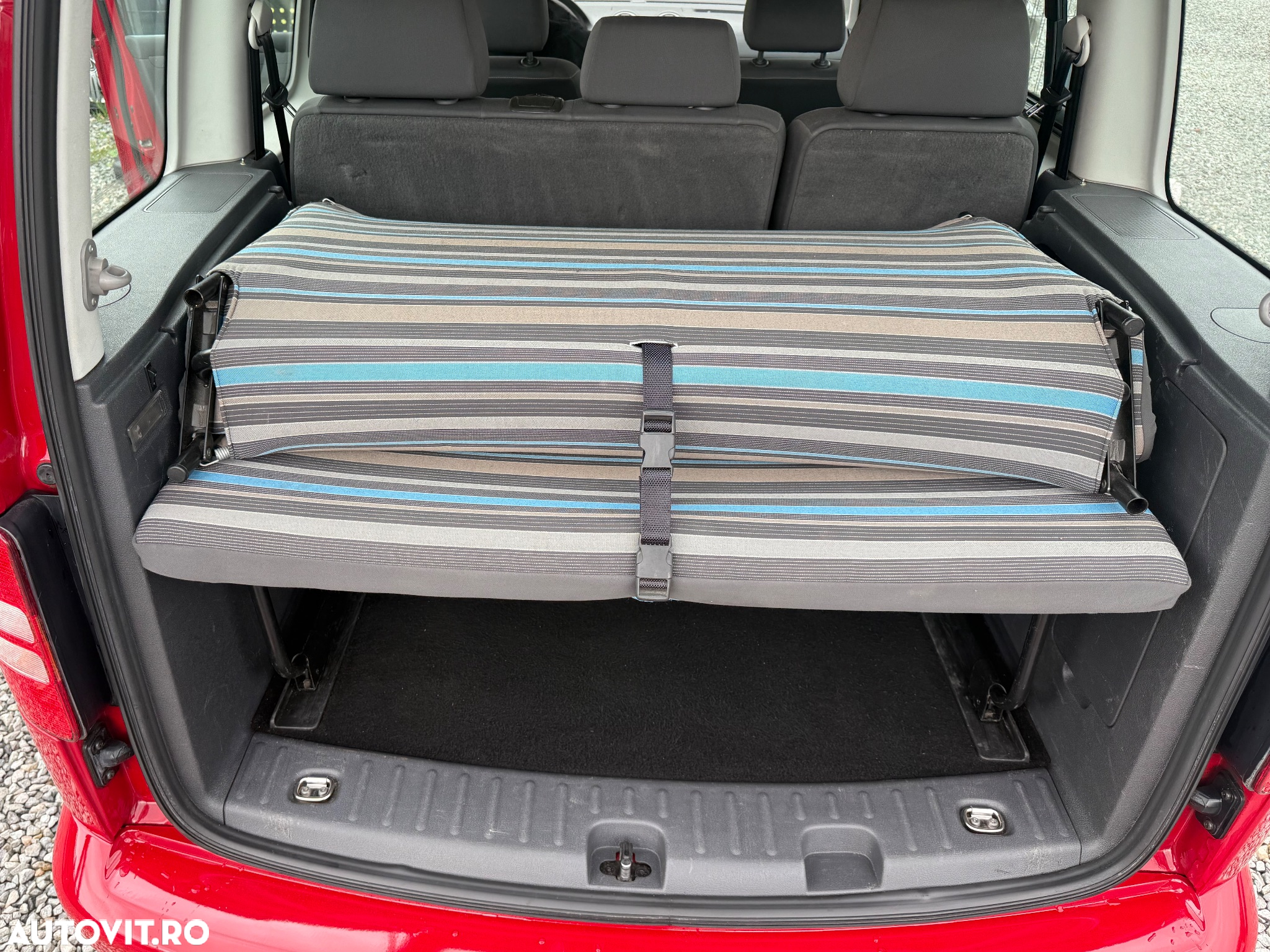 Volkswagen Caddy 1.6 TDI BlueMotion Comfortline - 13