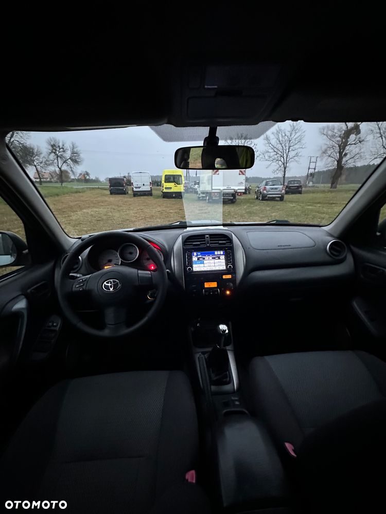 Toyota RAV4 2.0 D-4D 4x4 - 9