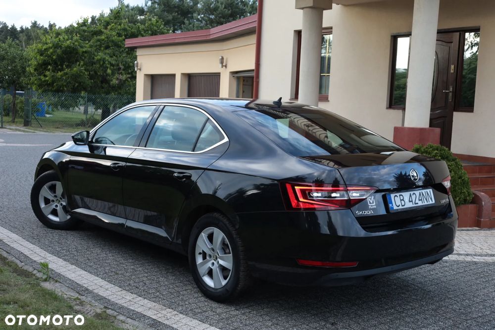 Skoda Superb 1.8 TSI Ambition - 8