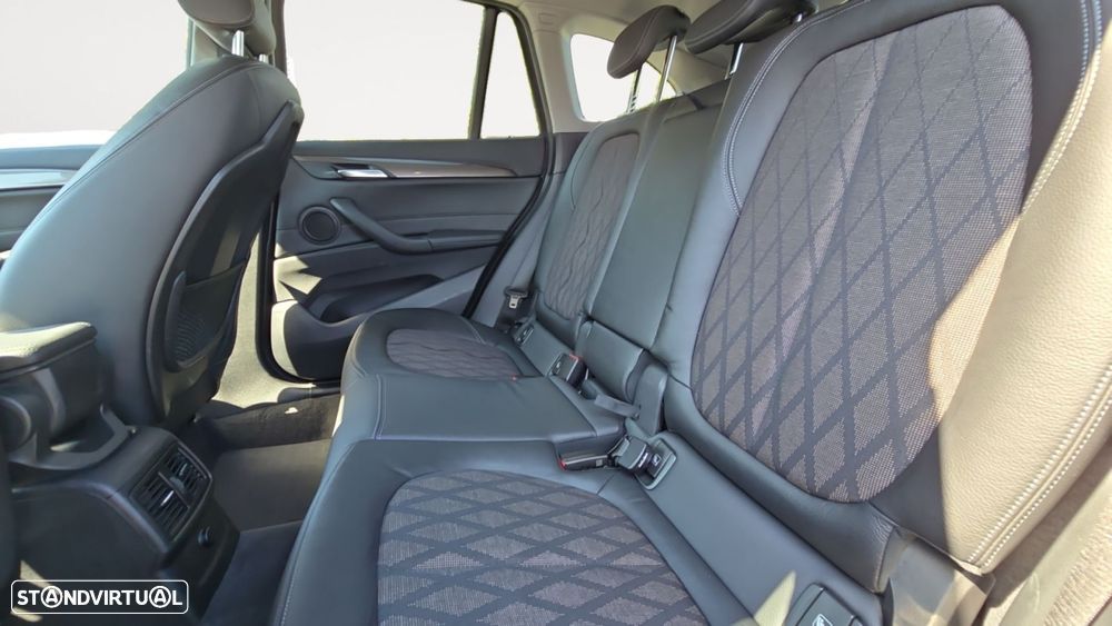 BMW X1 16 d sDrive Line xLine - 14